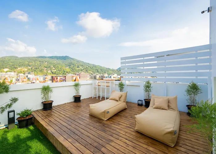 La Vista Patong Hotel